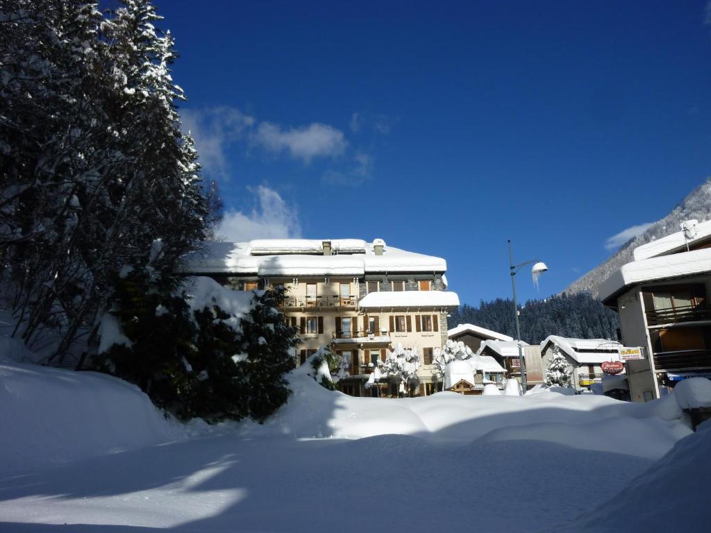 Hotel Restaurant La Couronne Chamonix Ngoại thất bức ảnh