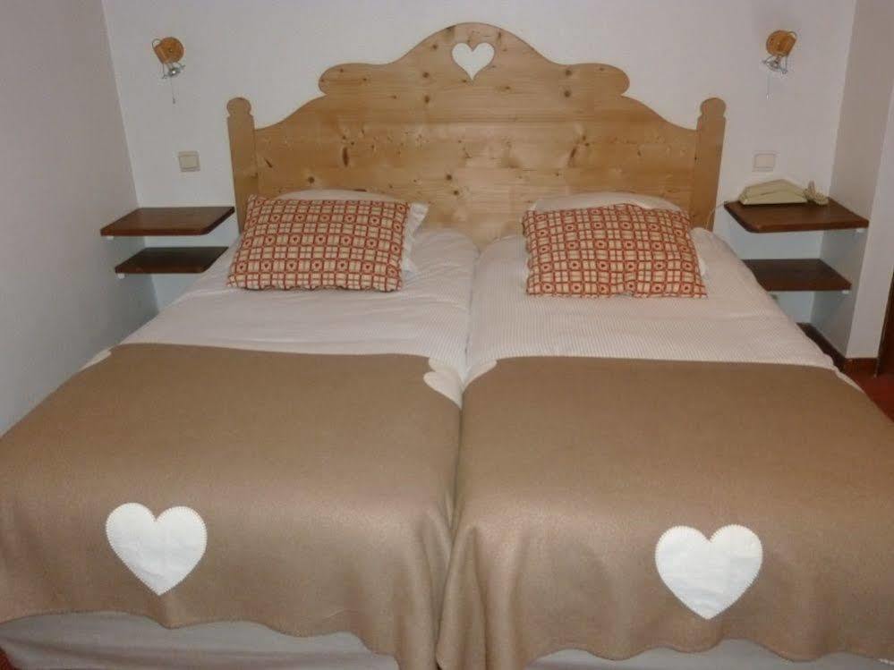 Hotel Restaurant La Couronne Chamonix Ngoại thất bức ảnh